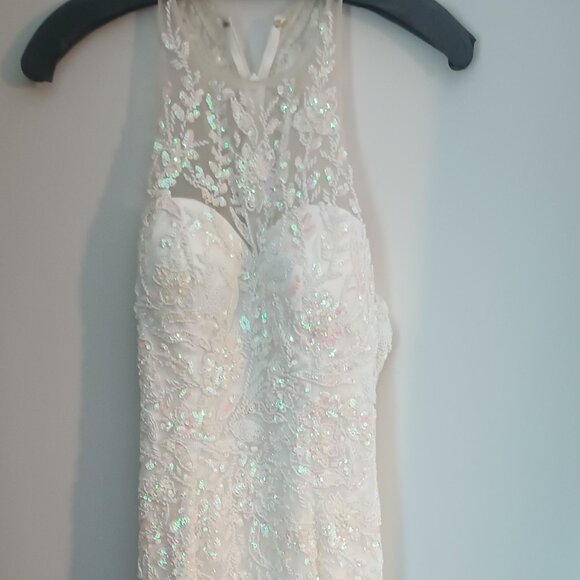 Sherri Hill Dresses & Skirts - Stunning Sherri Hill pre owned white mermaid gown size 4